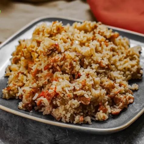 Bojangles Dirty Rice Recipe - TheFoodXP Bojangles Dirty Rice, Bojangles Dirty Rice Recipe, Dirty Rice Recipe, Dirty Rice, Food Chains, Garlic Mushrooms, Food Heaven, Recipes From Heaven, Rice Recipe