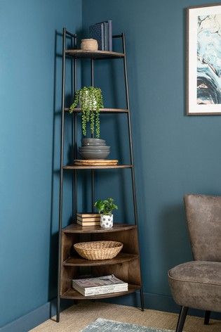 Wallpapers Living Room, Corner Ladder Shelf, Mango Wood Furniture, Decorative Shelves, Living Room And Kitchen Design, Free Standing Shelves, Corner Furniture, Wooden Drawer, Corner Decor