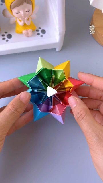 Cute Paper Folding, How To Make Paper Craft, Aesthetic Craft Ideas With Paper, Creative Crafts With Paper, Aesthetic Origami, Origami Aesthetic, Small Origami, Origami Sheets, Paper Folding Crafts