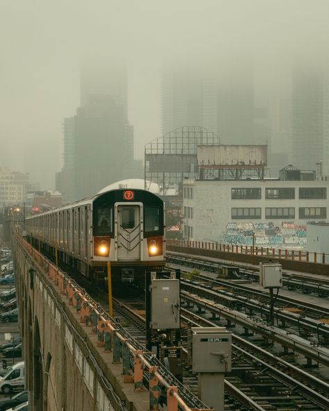 Oncoming 7 train on a foggy day at 40 St-Lowery St station in Sunnyside, Queens, New York Sunnyside Queens, Nyc Train Station Aesthetic, Astoria Ny Queens New York, New York Taxi Aesthetic, Glasgow Queen Street Station, 1940s Train Station, Queens New York, Rail Transport, Future Apartment