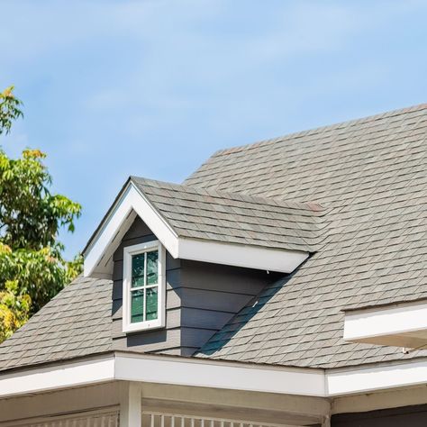 Roofing Material Options: What’s New in Residential Roofing Materials Roof Drip Edge, Square Floor Plans, Best Roofing, Blue Roof, Asphalt Roof Shingles, Residential Roofing, Solar Roof, Cool Roof, Slate Roof