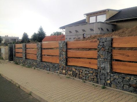 Rock Fence, Backyard Retaining Walls, Deck Railing Ideas, Gabion Fence, Stone Fence, House Fence Design, Modern Fence Design, Privacy Fence Designs, Railing Ideas