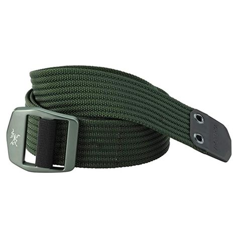 For more information please visit https://www.thisexpansiveadventure.com/blog/best-hiking-belts Hiking Belt, Conveyor Belt, 7 Eleven, Webbing Belt, Khaki Dress, Metal Buckles, Mens Belts, Granola, Sport Outfits