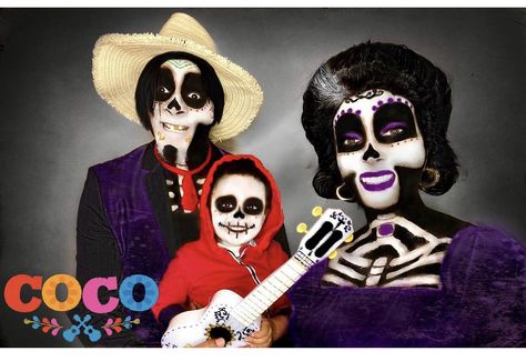 Pixar Coco, Halloween Family, Family Costumes, Family Halloween Costumes, Pixar, Halloween Face, Face Makeup, Halloween Face Makeup, Coco