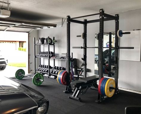 Crossfit Home Gym, Small Home Gyms, Garage Gyms, Home Gym Basement, Workout Room Home, Home Gym Garage, Diy Home Gym, Gym Setup, Gym Room At Home