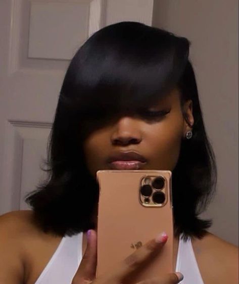 Silk Press With Bangs, Black Women Silk Press Natural Hair, Side Part Silk Press, Silk Press Natural Hair Short, Short Silk Press, Silk Press Hairstyles, Smooth Bob, Grad Hair, Bombshell Curls