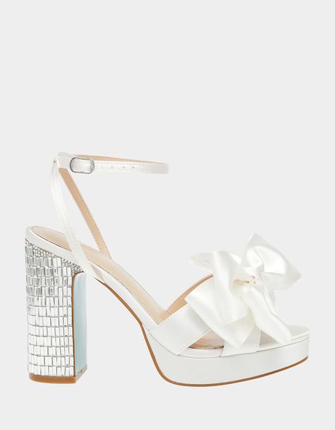 White Bridal Shoes Block Heel, Preppy Heels, Hoco Shoes, Dress Shoes For Women, White Bridal Shoes, Betsey Johnson Clothes, Colored Heels, Fun Heels, Betsey Johnson Shoes