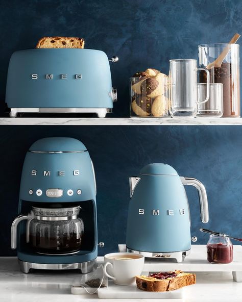 Sunny with a chance of... Matte Fog! Discover SMEG's chic new color, available exclusively at Williams Sonoma. Smeg Matte, Pretty Lifestyle, Tyler Florence, Fog Blue, Table Setting Inspiration, Chocolate Bomb, Mark And Graham, Thanksgiving Menu, Appetizer Plates