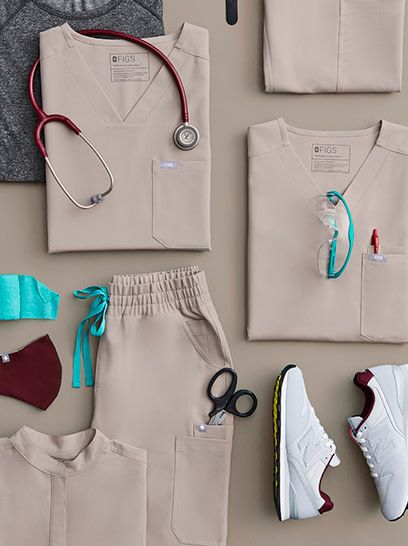 Brown Scrubs Uniform, Fig Scrubs Outfit, Scrub Ideas Medical, Scrubs Astethic, Dentistry Scrubs, Medical Scrub Photoshoot Ideas, Figs Outfit Scrubs, Scrub Uniform Ideas, Medical Uniforms Doctors