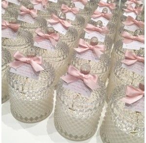 Bonbonniere Ideas, Handmade Candles Diy, Clear Candle, Mini Rosaries, Clear Candles, Lace Bag, Gift Box Design, Wedding Gifts For Guests, Handmade Candles