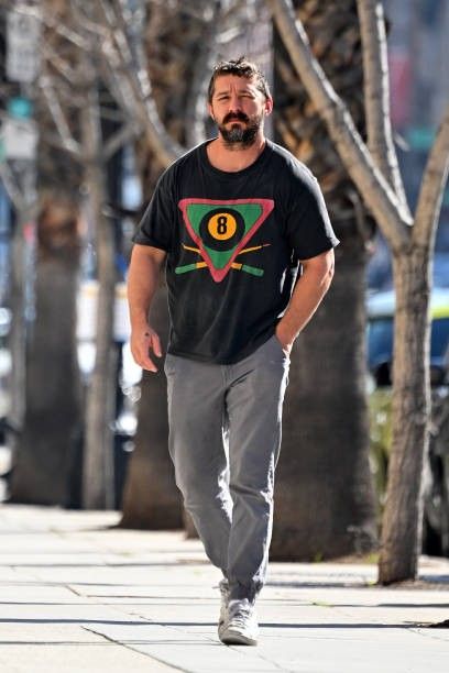 Shia Labeouf Style, Chukka Boots Outfit, Shia Labeouf, Gym Motivation Quotes, Beard Care, Fashion Images, Hair And Beard Styles, Beard Styles, Boots Outfit