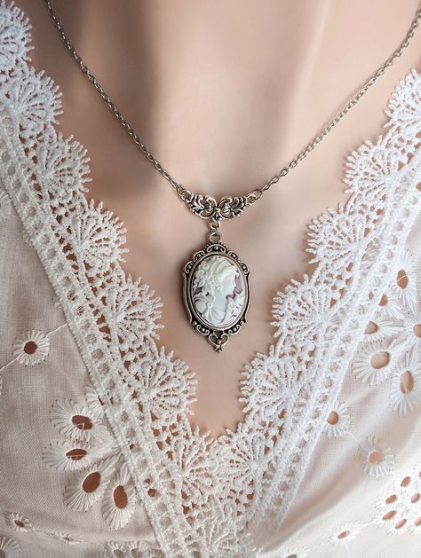 Goddess Cameo Necklace, Victorian Cameo Necklace, Goddess Necklace, Vintage Style Jewelry, Vintage Wedding Necklace, Shabby Chic Jewelry by PapillionEra on Etsy Vintage Wedding Necklace, Cameo Necklace Vintage, Old Fashion Jewelry, Silver Victorian Jewelry, Vintage Necklace Aesthetic, Ethereal Jewelry, Ethereal Elegance, Victorian Cameo, Shabby Chic Jewelry