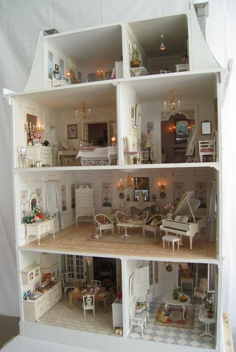 Linda Carswell's 'La Petite Maison' Arthur Dollhouse, Orchid Dollhouse, Dollhouse Interior, Miniature Ideas, Doll House Plans, Dolls House Interiors, Barbie Doll House, Miniature Rooms, Barbie House