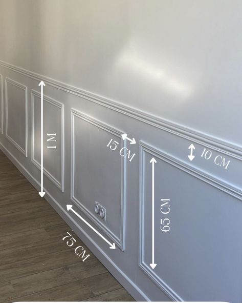 Paneling Makeover, Wall Molding Design, Wainscoting Styles, Desain Pantry, Narrow Hallway Decorating, Home Hall Design, Hallway Designs, Cape House, Wall Trim