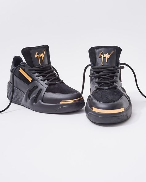 Giuseppe Zanotti - Women's Sneakers Giuseppe Zanotti Sneakers, Fashionable Work Outfit, Women Lifestyle, Black Rubber, Lace Tops, Giuseppe Zanotti, Women's Sneakers, Next Level, Black Suede