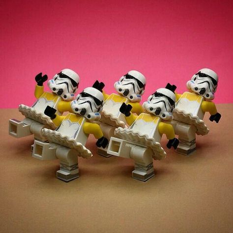 . Lego Humor, Lego Hacks, Witty Art, Lego Stormtrooper, Super Troopers, Lego Starwars, Storm Troopers, Lego Photo, Lego Minifigs