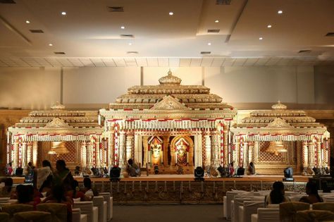 #GreenVacations Traditional Wedding Mandap, Marriage Hall Decoration, Mandap Design, Wedding Background Images, Wedding Stage Backdrop, Wedding Hall Decorations, Wedding Entrance Decor, Desi Wedding Decor, Personalized Wedding Decor