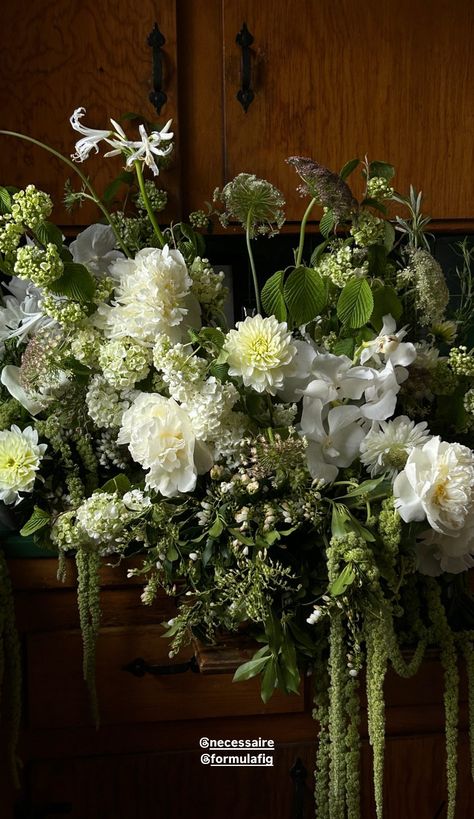 Organic Bridesmaid Bouquet, Moss Flower Arrangements Wedding, Green And Cream Wedding Flowers, Soho Farmhouse Wedding, Green Hydrangea Arrangements, Fern Flower Arrangements, Wedding Flower Arrangements Green, Green Flower Arrangements Wedding, Garden Floral Wedding