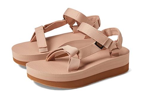 Teva Flatform Universal | Zappos.com Platform Teva Outfit, Teva Flatform Outfit, Platform Teva, Teva Flatform, Maple Sugar, Cute Shoes Heels, Flatform Sandals, Shoe Fits, Sport Sandals