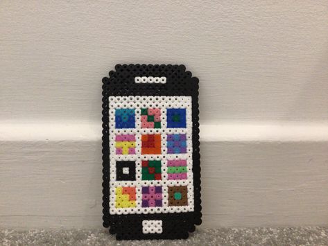 Perler Bead Phone, Pyssla Ideas, Mini Hama Beads, Hamma Beads Ideas, Diy Perler Bead Crafts, Aqua Beads, Diy Perler Beads, Melting Beads, Iron Beads