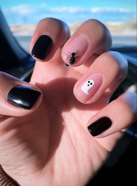 Palm Tree Nails, Holloween Nails, Spooky Nails, Spider Design, Halloween Nails Easy, Toe Nail Color, Tree Nails, Nail Time, Simple Gel Nails