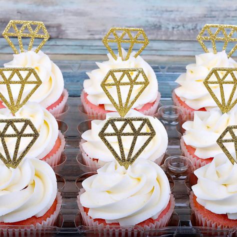 Glam Cupcakes Ideas, Gem Cupcakes, Gold Glitter Cupcakes, Diamond Cupcake Toppers, Sparkly Cupcakes, Diamond Theme Party, Ring Cupcake Topper, Pink Velvet Cupcakes, Diamond Theme