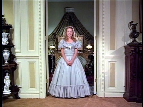 The loveliest ball gown I've ever seen!  Mary Ingalls wore this to a cotillion in Chicago. Mary Ingalls, Famous Child Actors, Melissa Sue Anderson, Ingalls Family, House Cast, Melissa Gilbert, Elegant Ball Gowns, Walnut Grove, Michael Landon