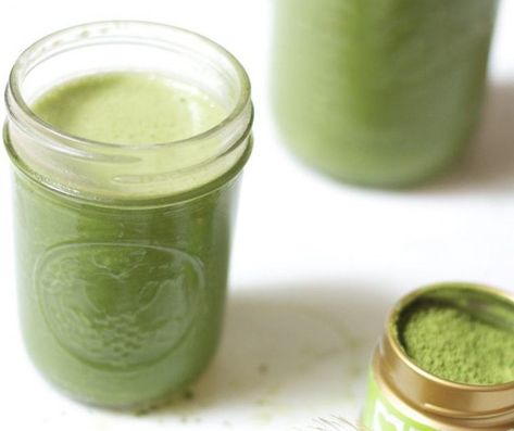 Match Smoothie, Matcha Green Tea Powder Recipes, Green Tea Powder Recipes, Candice Kumai, Healthy Japanese Recipes, Coconut Milk Drink, Clean Eating Menu, Immunity Boost, Matcha Smoothie