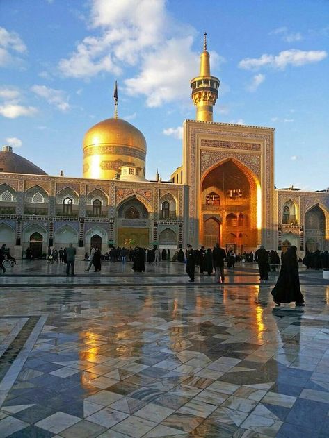 Imam Reza Holy Shrine, Mashhad - TripAdvisor Mosque Design Islamic Architecture, Imam Hussain Karbala, Imam Reza, Ali Raza, Hussain Karbala, Hazrat Imam Hussain, Iran Pictures, Medina Mosque, Mosque Design