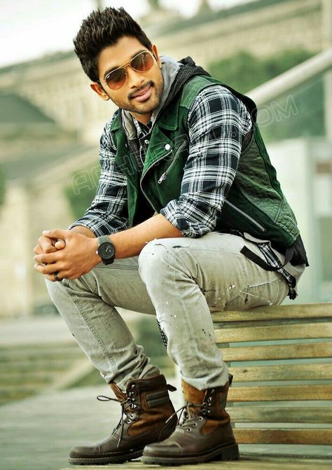 Dj Movie, Allu Arjun Wallpapers, Wallpaper Photo Hd, Allu Arjun Hairstyle, Allu Arjun Images, Prabhas Pics, New Photos Hd, Latest Hd Wallpapers, Galaxy Pictures