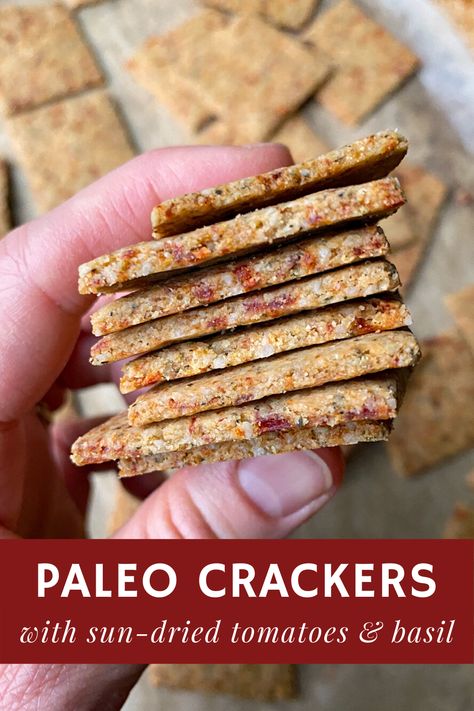 Grain Free Crackers, Veggie Crackers Homemade, Salty Vegan Snacks, Paleo Crackers Recipe, Gluten Free Cracker Recipe, Veggie Crackers, Paleo Crackers, Keto Crackers Recipe, Savory Cookies