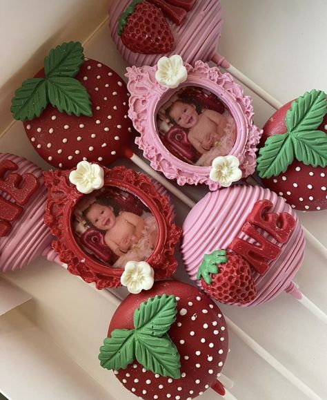 Strawberry Shortcake Birthday, Strawberry Shortcake Party, 1st Birthday Party Themes, Girl Birthday Themes, Baby 1st Birthday, 1st Birthdays, Family Birthdays, Baby Shower Theme, Strawberry Shortcake