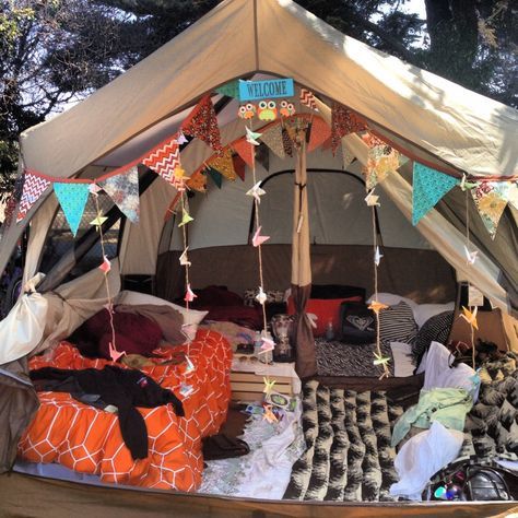 Coachella Car Camping, Bonnaroo Camping, Festival Camping Setup, Coachella Camping, Festival Camping Hacks, Music Festival Camping, Zelt Camping, Camping Bedarf, Camping Hacks Food