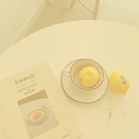 Yellow Aesthetic Pastel Vintage, Soft Yellow Aesthetic, Pastel Yellow Aesthetic, Pastel Yellow Aesthetic Images, Aesthetic Yellow Pastel Soft, Pale Yellow Aesthetic Soft, Pastel Yellow Nature Aesthetic, Yellow Aesthetic Pastel, Yellow Theme