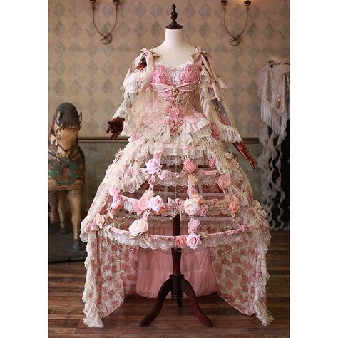 Melanie Martinez Pink Pirate Outfit, Pink Fantasy Outfit, Melanie Martinez Outfits, Rococo Fashion, Cake Dress, Fantasy Gowns, Fantasy Dress, Fantasy Clothing, Fantasy Fashion