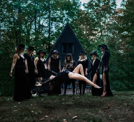 Witch Coven Photoshoot Group, Witch Photoshoot Ideas Group, Spooky Group Photoshoot, Coven Photoshoot Inspiration, Witch Group Photoshoot, Wiccan Photoshoot, Group Witch Photoshoot, Witch Coven Photoshoot, Witches Photoshoot