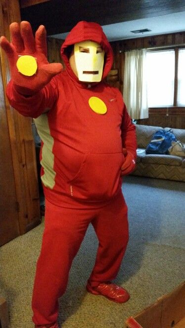 DIY iron man costume my dad made Iron Man Wedding, Iron Man Halloween Costume, Iron Man Costume, Purim Costumes, Ironman Costume, Ironic Humor, Boy Stuff, Halloween Costume Outfits, Purim