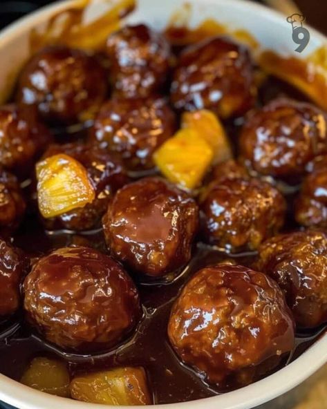 Hawaiian Theme Food, Pineapple Teriyaki Meatballs, Pineapple Bbq Meatballs, Pineapple Meatballs, Bbq Meatball Recipe, Gluten Free Bbq, Pie Dip, Tender Meatballs, Bbq Meatballs