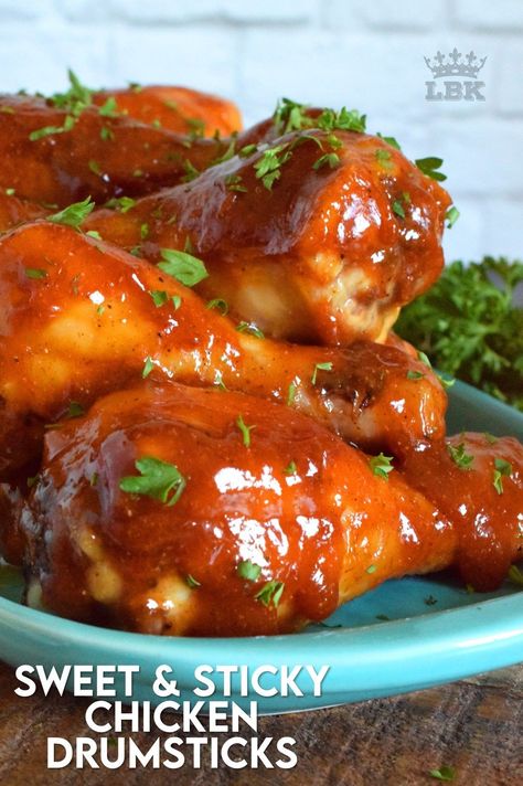 Drumstick Recipes Baked, Easy Chicken Drumstick Recipes, Sticky Chicken Drumsticks, Sweet And Sticky Chicken, Corn And Tomato Salad, Corn And Tomato, Baked Chicken Drumsticks, Cooking Tricks, Beef Jerky Recipes