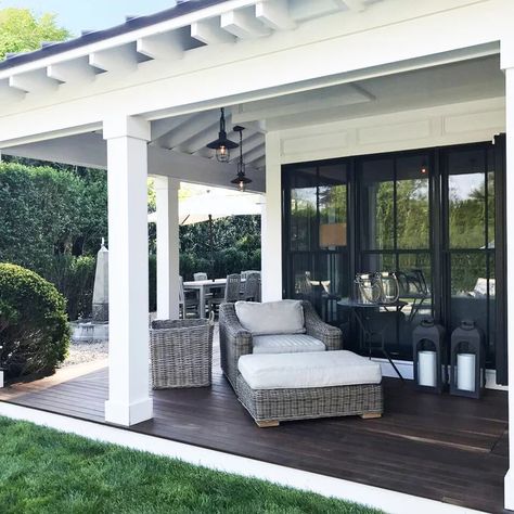 Wrap Around Porch With Fireplace, Wrap Around Porch Backyard, Wrap Around Porch Before And After, Sunroom Wrap Around Porch, Wrap Around Porch With Garage, Wrap Around Porch Furniture Layout, Wrap Around Front Porch Ideas, Corner Wrap Around Porch, Wrap Around Patio Ideas