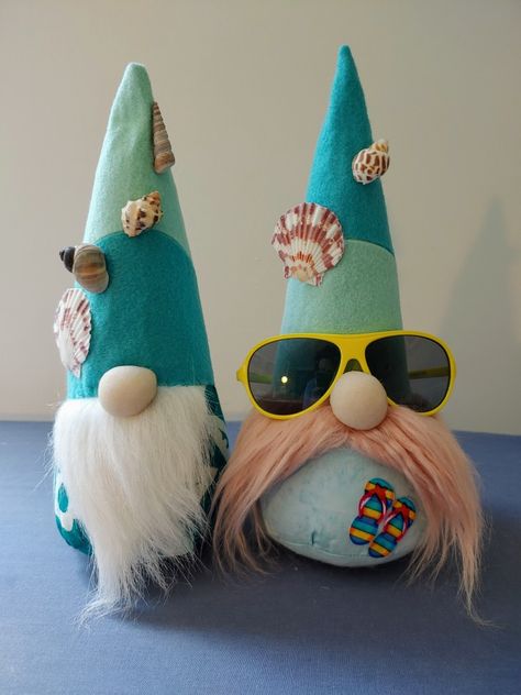 Summer, beach gnomes Beach Gnomes Diy, Summer Gnomes Diy, Beach Gnomes, Beach Gnome, Summer Gnomes, Gnome Pictures, Nordic Gnomes, Gnomes Diy, Diy Gnomes