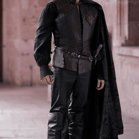 Medieval Outfits Men, Medieval Clothing Royal, Medieval Clothing Men, Medieval Fantasy Clothing, Men Outfits Aesthetic, Medieval Outfit, Moda Steampunk, Knight Outfit, Black Outfit Men