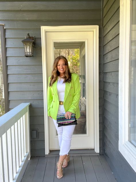 Spring Blazer styled, white denim Lime Blazer Outfit, Lime Green Blazer Outfit, Lime Green Blazer, Green Blazer Outfit, Blazer Outfits For Women, Blazer Outfit, Green Blazer, Jacket Outfit, Summer Inspiration