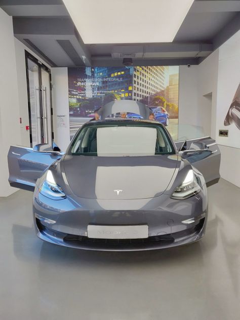 Telsa Cars, Tesla Electric Car, Microcar, Silver Car, New Sports Cars, Tesla Roadster, Lamborghini Veneno, Tesla Motors, Pagani Huayra