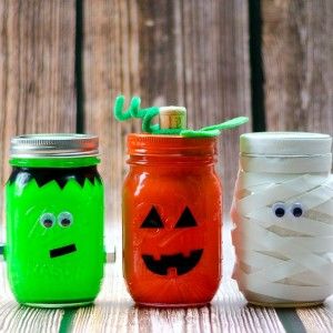 Mason Jar Crafts for Halloween Mason Jar Halloween Crafts, Mason Jar Ideas, Crafts Love, Halloween Jars, Halloween Mason Jars, Mason Jar Projects, Jar Ideas, Mason Jar Crafts Diy, Christmas Mason Jars