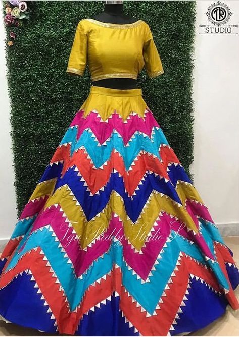 Croptop Lehenga Designs Latest, Mehndi Function Dresses, Multi Color Lehenga, Mehendi Outfits, Diy Fashion Scarf, Long Gown Design, Kids Blouse Designs, Lehenga Designs Simple, Girls Dress Sewing Patterns