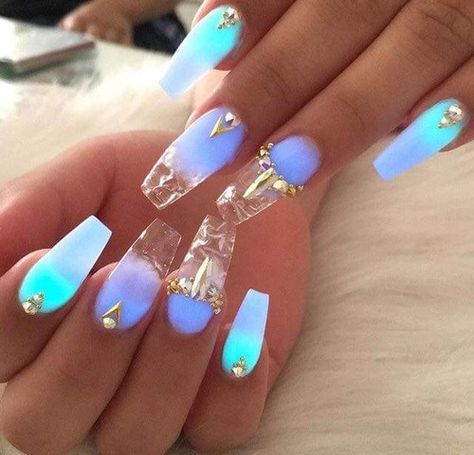 Glow Fingernails Her Nails, Glow Nails, Acrylic Nail Art, Heart Nails, Coffin Nails Designs, Cute Nail Designs, Fancy Nails, Dope Nails, Nail Arts