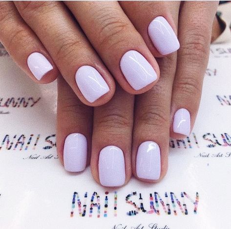 Pale Lilac Nails, Milky Lilac Nails, Milky Lavender Nails, Sns Nails Colors Summer, White Purple Nails, Beach Manicure Ideas, Gel Manicure Colors, Nail Therapy, Light Colored Nails