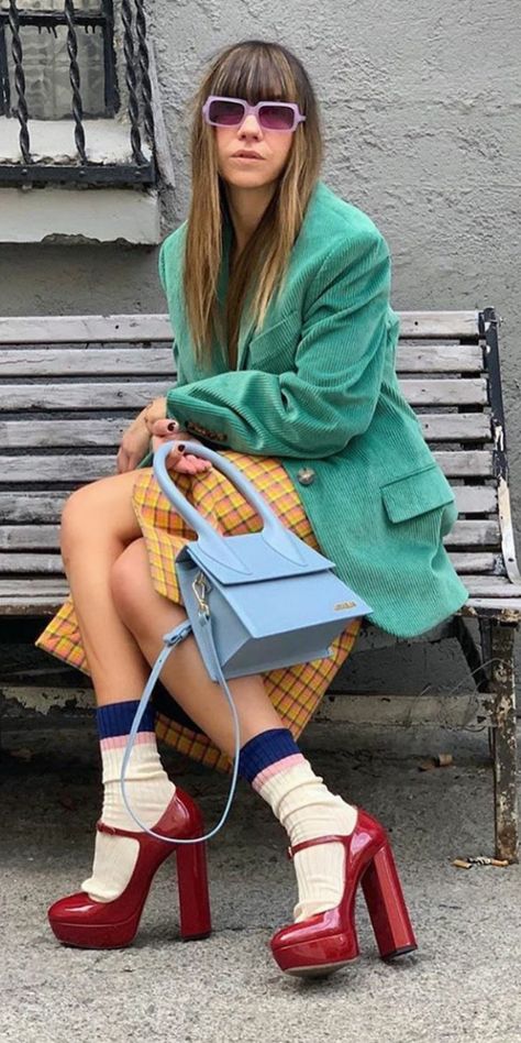 Fad Fashion, Socks Outfit, Retro Looks, Color Shoes, 70s Outfits, Eclectic Fashion, Japanese Street Fashion, Only Fashion, Blazer Fashion