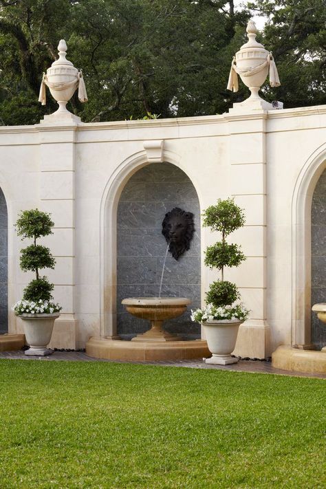 Sawyer Berson, Classic Garden Design, Outdoor Wall Fountains, Poolside Decor, Garden Sink, Entrance Gates Design, Architecture Landscape, Classic Garden, Wall Fountain